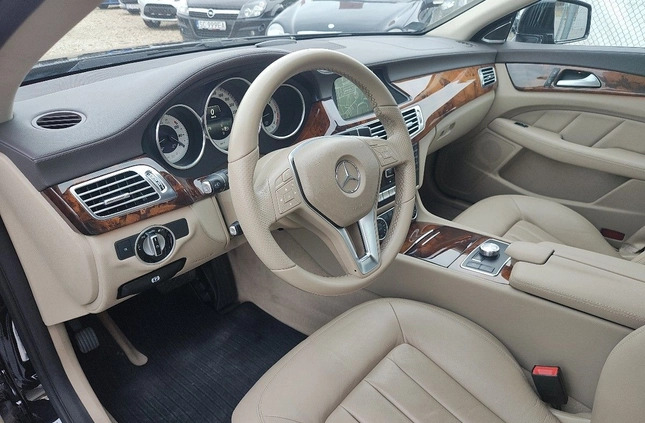 Mercedes-Benz CLS cena 92900 przebieg: 286259, rok produkcji 2014 z Częstochowa małe 529